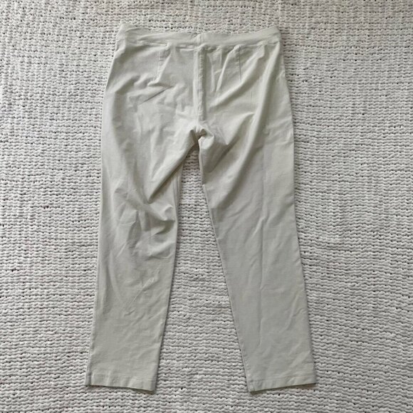 Eileen Fisher White Crepe Stretch Slim Ankle Pants - Size Medium - Picture 4 of 7